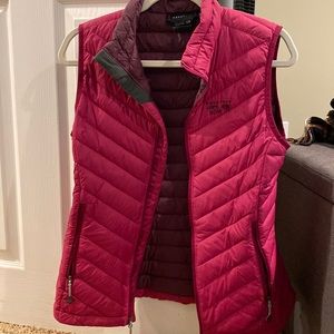 Mountain hardware hot pink vest